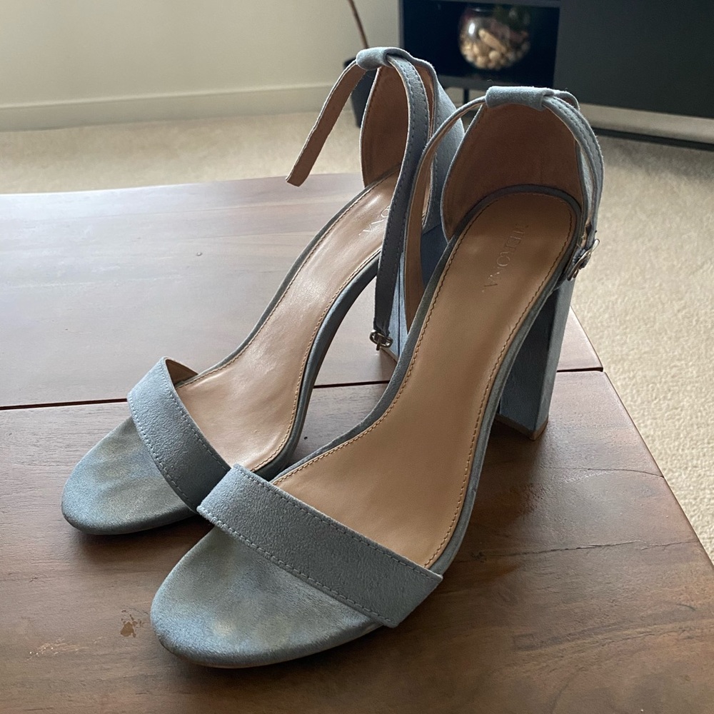 BLUE BLOCK HEELS
